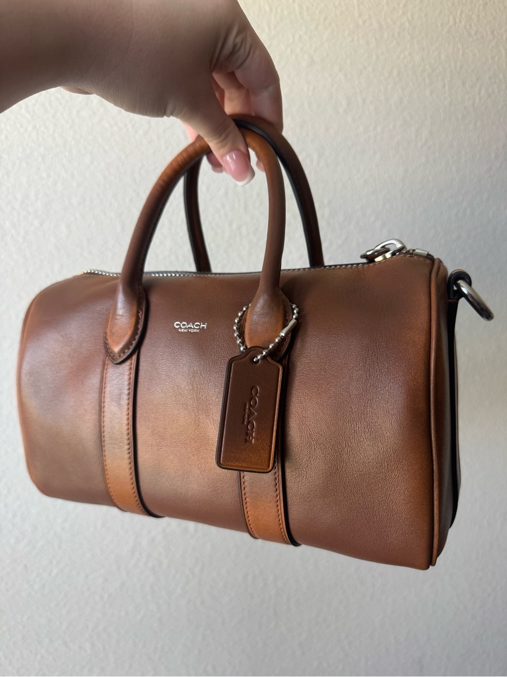 Coach Brown Loved Leather Compass 25 - Picture 2 of 5